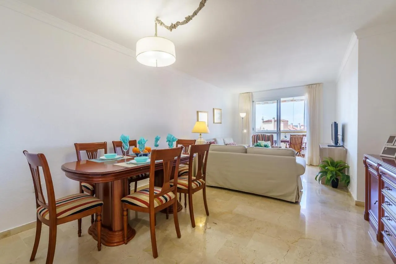 דירה פואנגירולה La Paloma With Pool - Happy Rentals