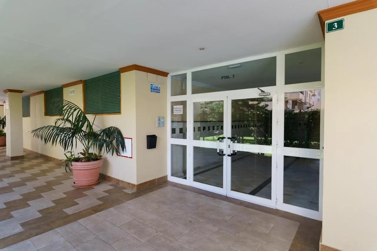 פואנגירולה La Paloma With Pool - Happy Rentals דירה
